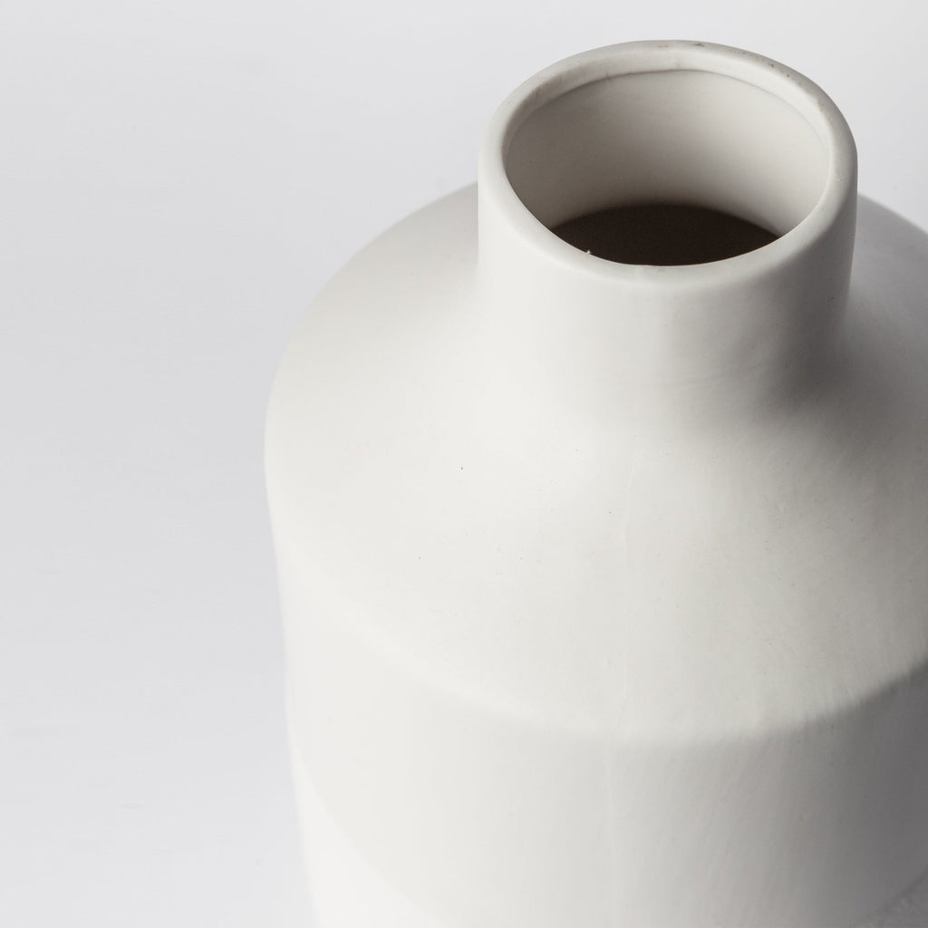 Minimalist Two-Tone Matte Ceramic Vase – 7.5" Modern Vase