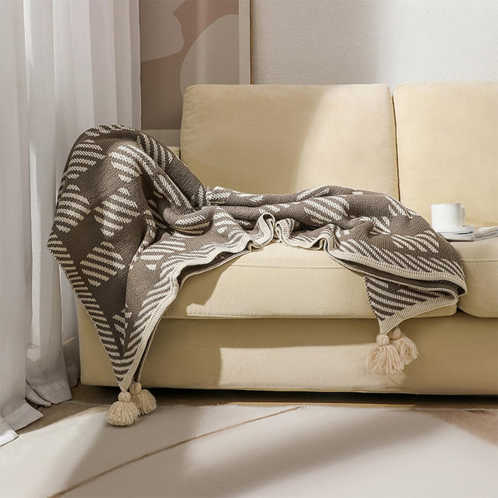 Checkered Knit Throw Blanket with Tassels – Brown, 50x60