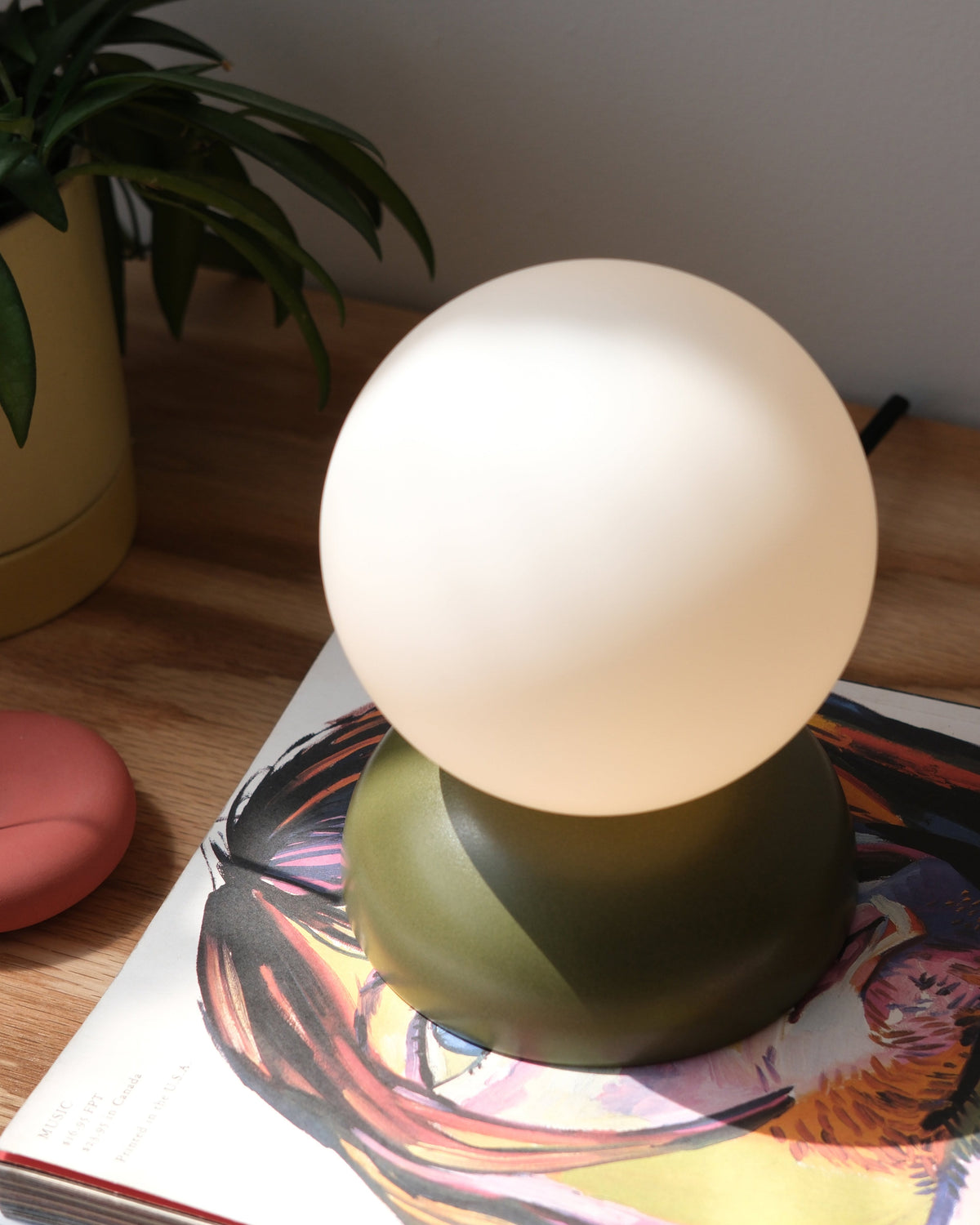 Monroe Handcrafted Ceramic Accent Lamp – Small Glass Globe Table Lamp