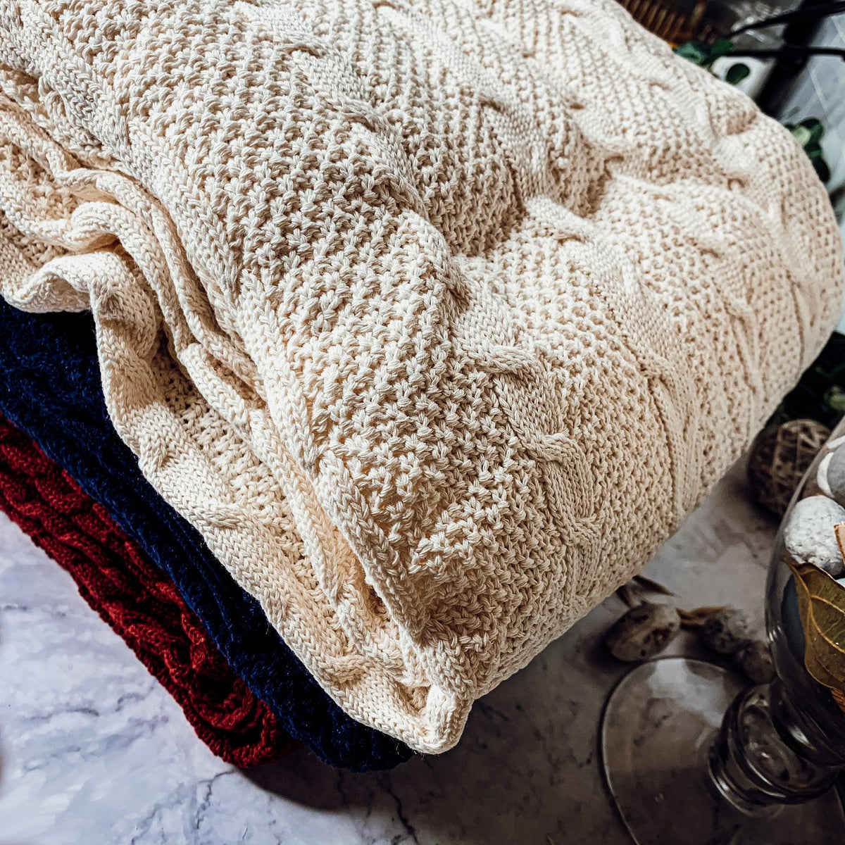 Cable Knit Sweater Throw Blanket – Soft Cotton Throw in Ivory, Navy & Red
