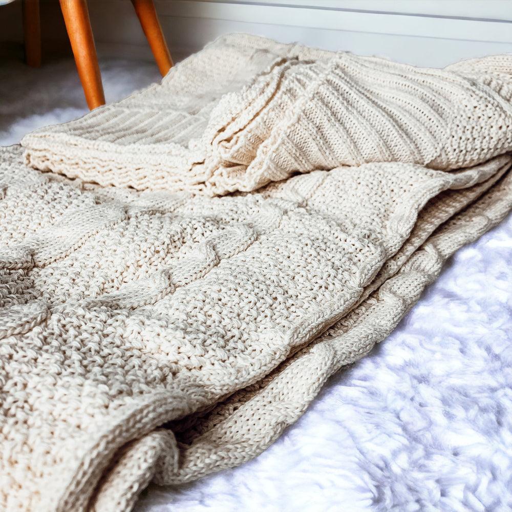 Cable Knit Sweater Throw Blanket – Soft Cotton Throw in Ivory, Navy & Red