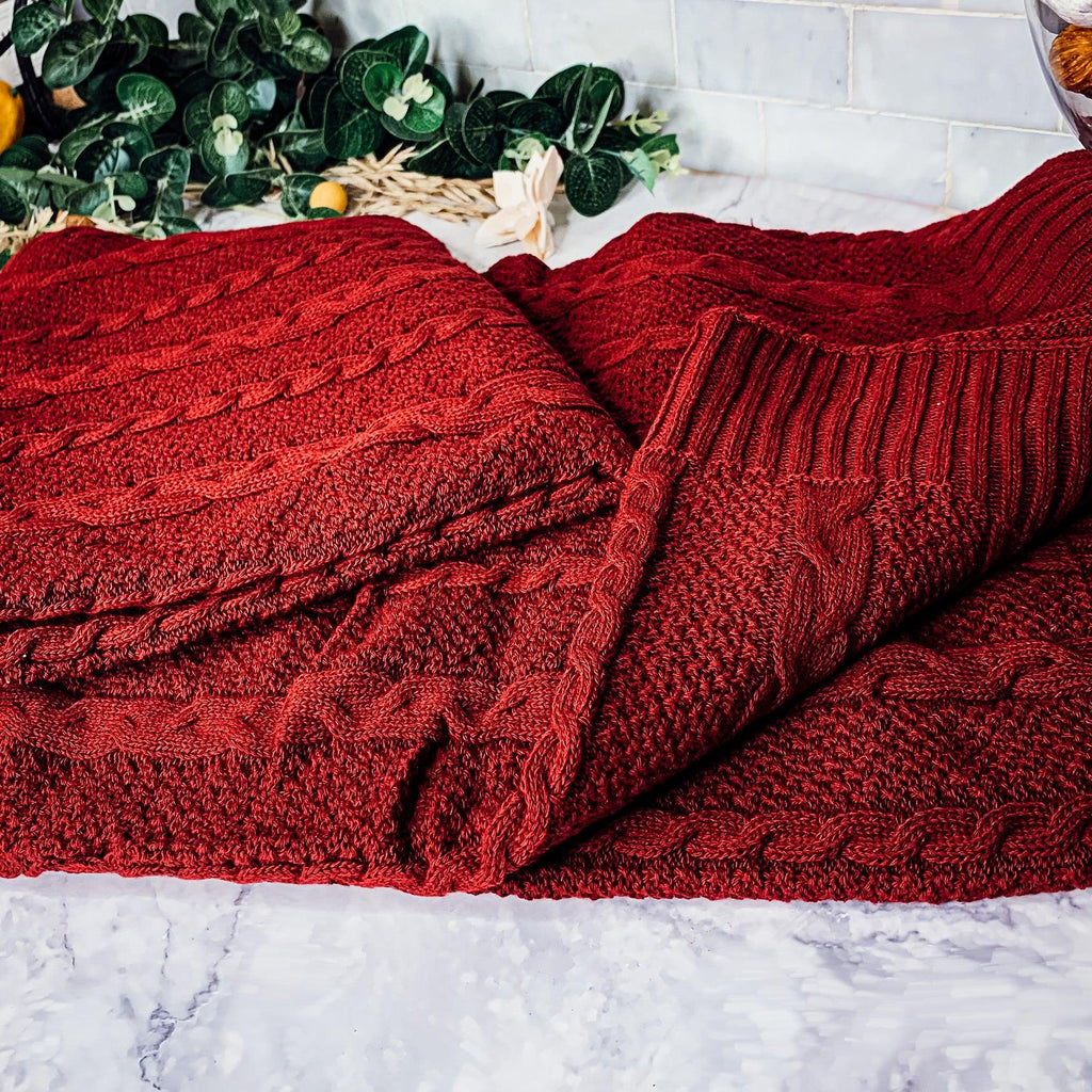 Cable Knit Sweater Throw Blanket – Soft Cotton Throw in Ivory, Navy & Red