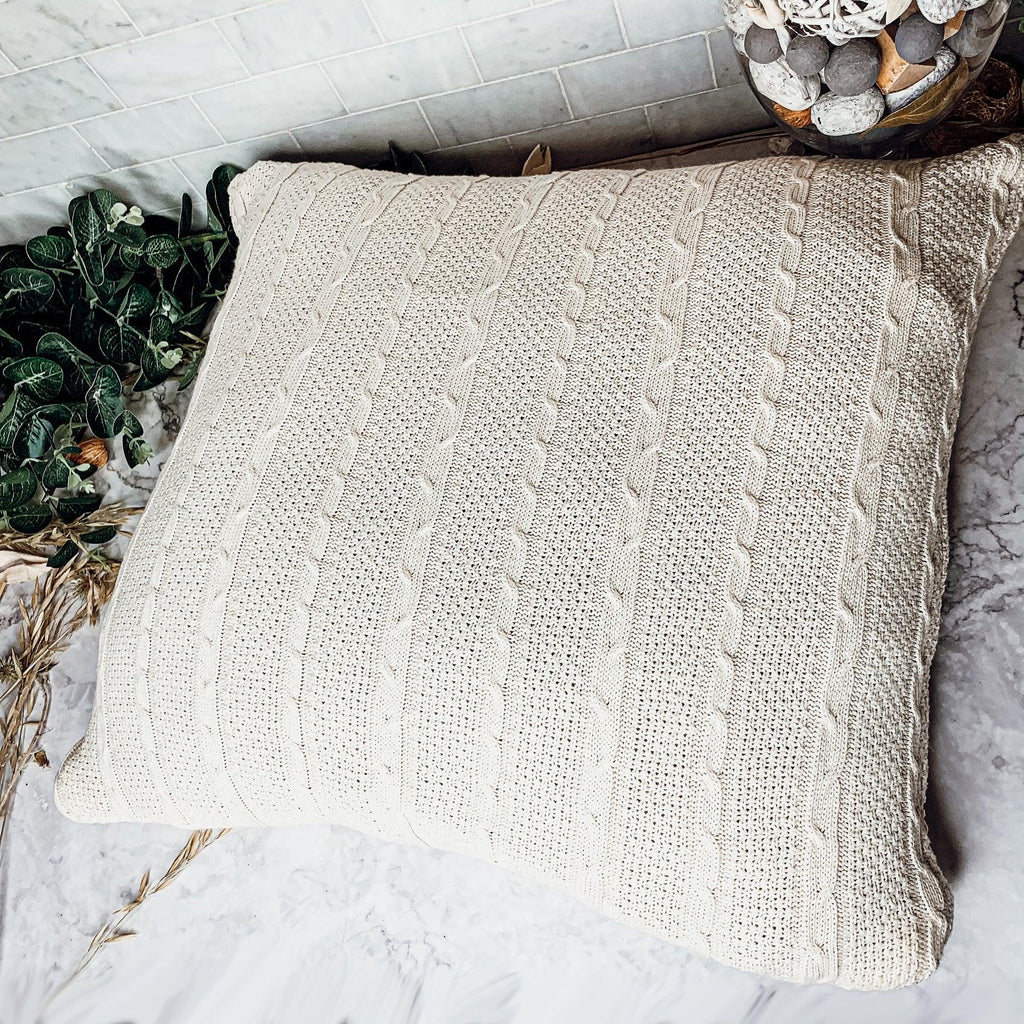 Cable Knit Sweater Throw Blanket – Soft Cotton Throw in Ivory, Navy & Red